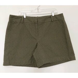 Talbots Women’s Size 16 Eyelet Embroidered Shorts – Olive Green
